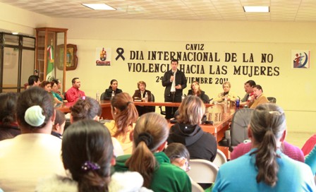 CON CONFERENCIA INFORMATIVA CONMEMORA MUNICIPIO DÍA INTERNACIONAL DE LA NO VIOLENCIA CONTRA LA MUJER