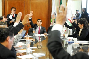 RINDE PROTESTA CARLOS PEÑA COMO PRESIDENTE MUNICIPAL DE ZACATECAS