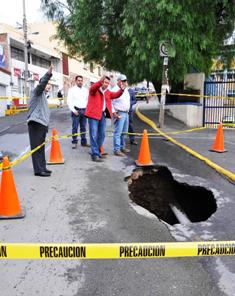 REALIZA SINFRA DICTAMEN PARA REPARAR HUNDIMIENTO REGISTRADO EN EL PASEO LA BUFA