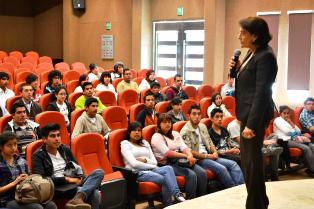 CAPACITA COZCYT A JÓVENES EN DIVULGACIÓN CIENTÍFICA