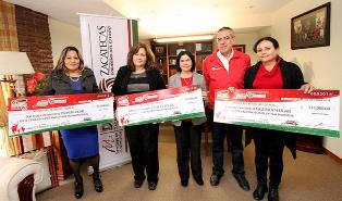 PREMIA SEDIF A GANADORES DEL 4º CONCURSO ESTATAL DE NACIMIENTOS