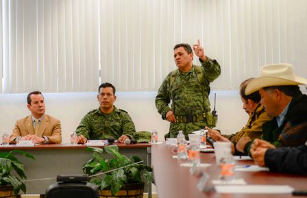 ENCABEZA BMQ REUNIÓN DE ALCALDES QUE INTEGRAN EL CUARTO SECTOR MILITAR