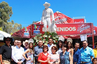 MIGRANTES CELEBRAN SU DÍA EN LA FERIA DE PRIMAVERA 2015