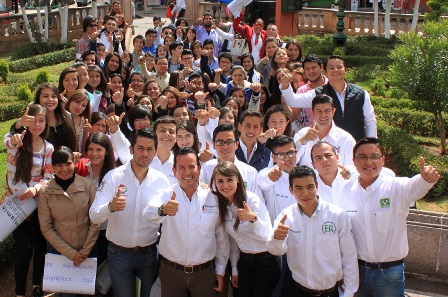 SE REUNE BMQ CON JÓVENES EN FRESNILLO