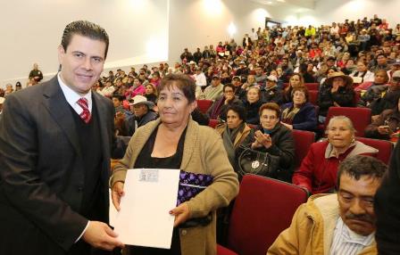 ENTREGA MAR 679 CHEQUES DEL FONDO DE APOYO A MIGRANTES Y 50 VISAS DEL PROGRAMA CORAZÓN DE PLATA