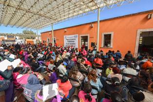 REALIZAN FIRMA DE APOYOS SUMANDO A LAS MADRES ZACATECANAS