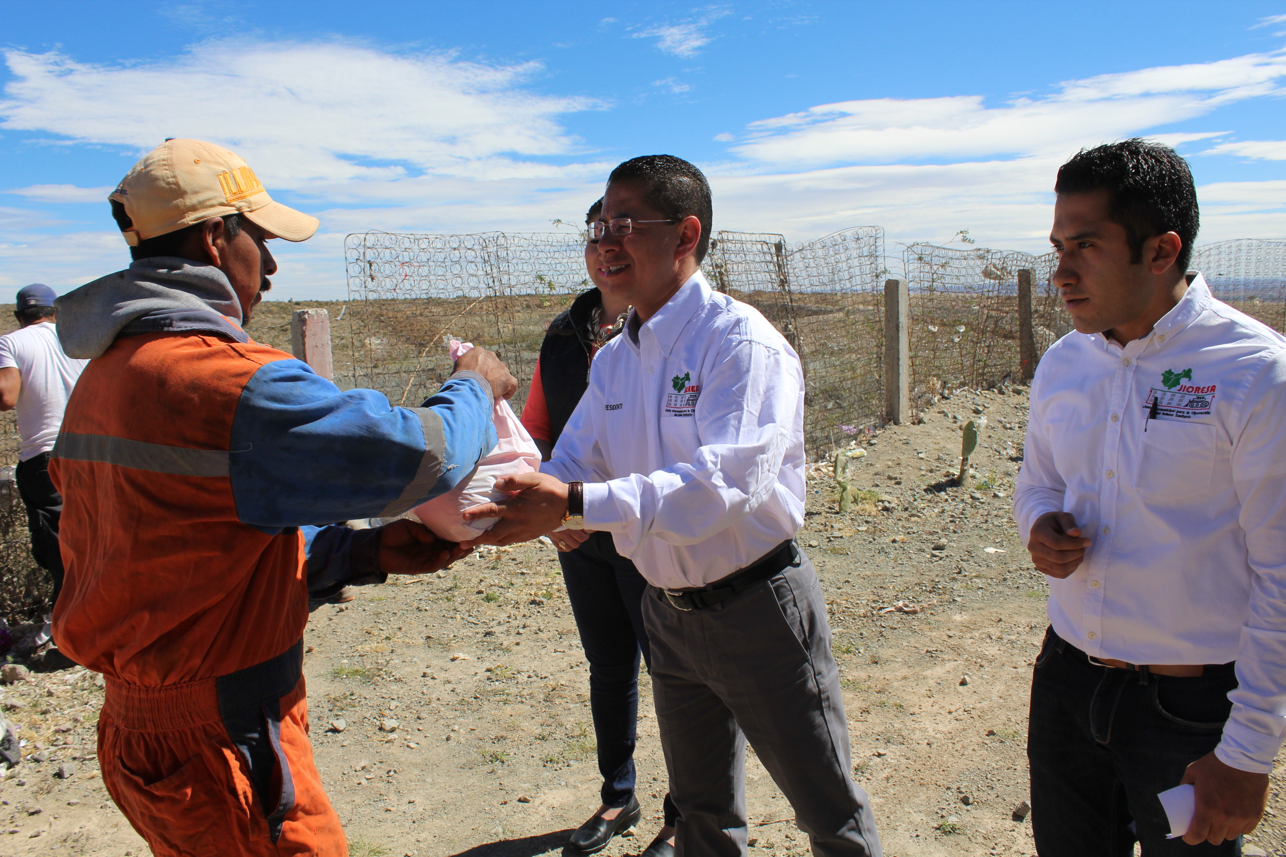 ENTREGA ALCALDE CAPITALINO FILTROS PURIFICADORES DE AGUA Y APOYOS A TRABAJADORES