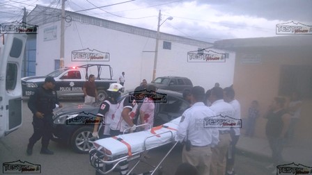 TRES HERIDOS EN BRUTAL CHOQUE EN CARRETERA