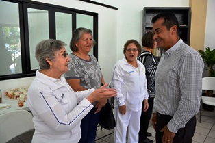 ALCALDE CONVIVE CON JUBILADOS Y PENSIONADOS DEL ISSSTEZAC