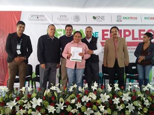 IMPULSAN LA GENERACIÓN DE FUENTES DE TRABAJO  A TRAVÉS DE LA FERIA DE EMPLEO FRESNILLO 2017