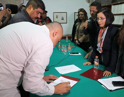 Firman Convenio la CDHEZ y Federación de Migrantes Zacatecanos