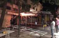 RETIRAN COMERCIANTES ESTRUCTURAS METÁLICAS DE ZONA PEATONAL