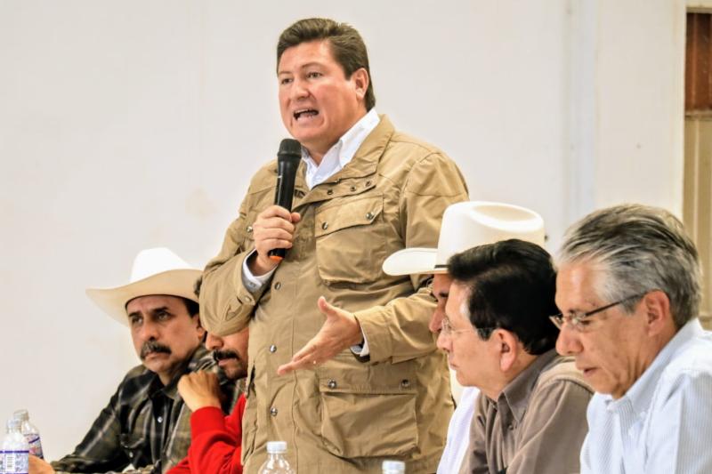 BENEFICIA TRABAJO UNIDO DE GOBIERNO DEL ESTADO Y SEGALMEX A FRIJOLEROS ZACATECANOS