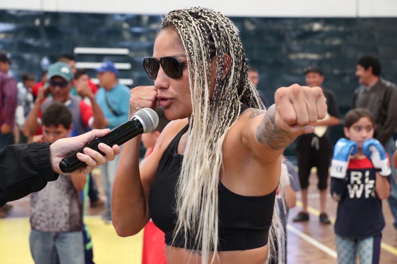 OFRECE MARIANA LA BARBY JUÁREZ UNA CLÍNICA DE BOX PARA LOS JÓVENES FRESNILLENSES