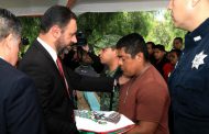 RINDE TELLO HOMENAJE PÓSTUMO A SUBINSPECTOR DE LA POLICÍA ESTATAL, JUAN TEPACH LAGUNES