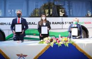 ENTREGA GOBERNADOR TELLO AUTOBÚS A LA NORMAL “GENERAL MATÍAS RAMOS SANTOS”