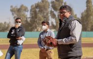 SAÚL MONREAL ASISTE A LA GRAN FINAL DE BÉISBOL INFANTIL ENTRE MINERITOS Y DIABLITOS