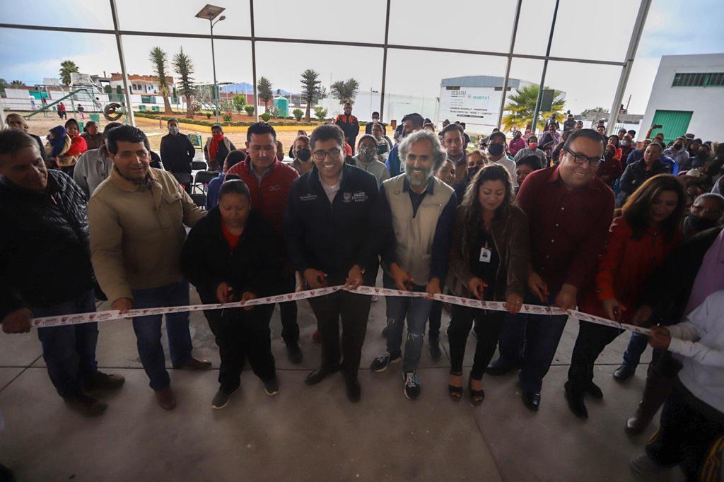 INAUGURA SAÚL MONREAL CURSOS EN EL CDC VECINAL NORTE