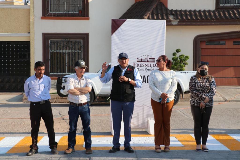 BENEFICIA SAÚL MONREAL ÁVILA A COLONIAS CON OBRAS