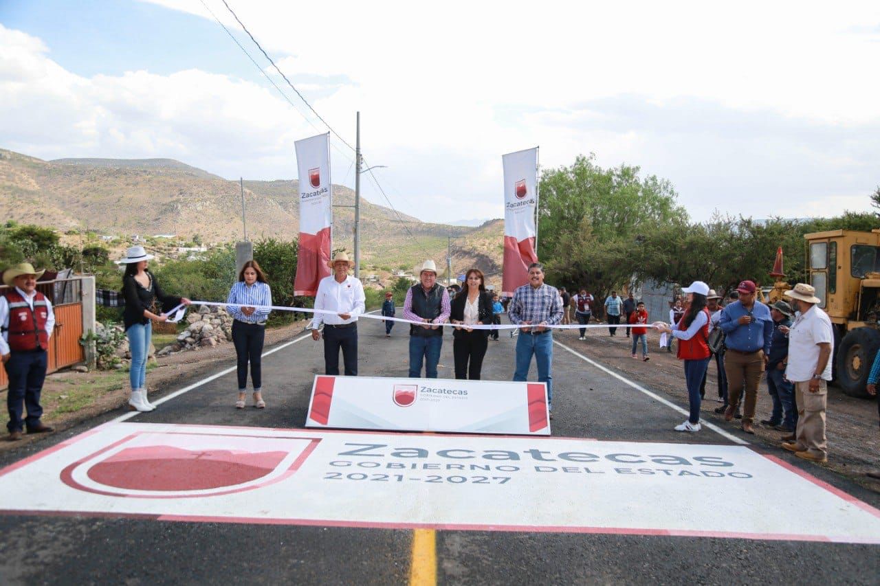 Realiza Gobernador David Monreal rescate carretero hasta en los lugares más alejados del estado de Zacatecas