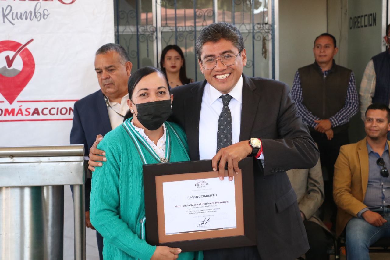 REALIZAN HONORES A LA BANDERA EN EL JARDÍN DE NIÑOS “REPÚBLICA DEL SALVADOR”