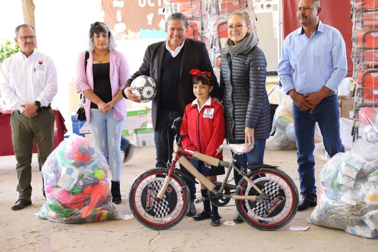 Anuncia Gobernador David Monreal apoyo en infraestructura para todas las escuelas de Melchor Ocampo