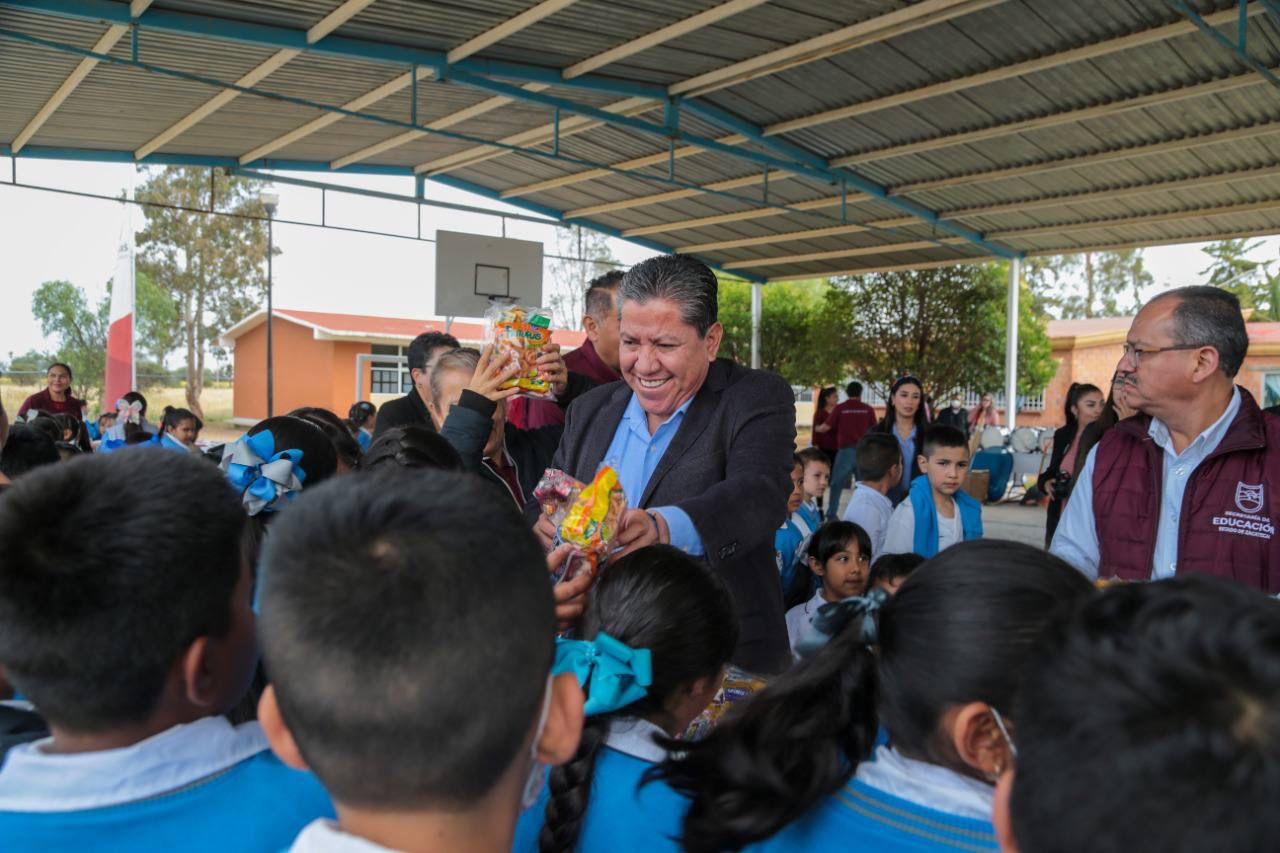 No habrá problema para pagar prestaciones de fin de año a docentes zacatecanos: Gobernador David Monreal