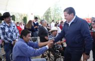 Gobernador David Monreal da soluciones para el campo, educación, salud y obra pública de Tepechitlán