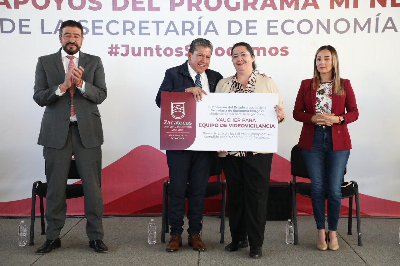 En Zacatecas ya inició la reactivación económica; Gobernador David Monreal entrega apoyos a más de 260 micronegocios