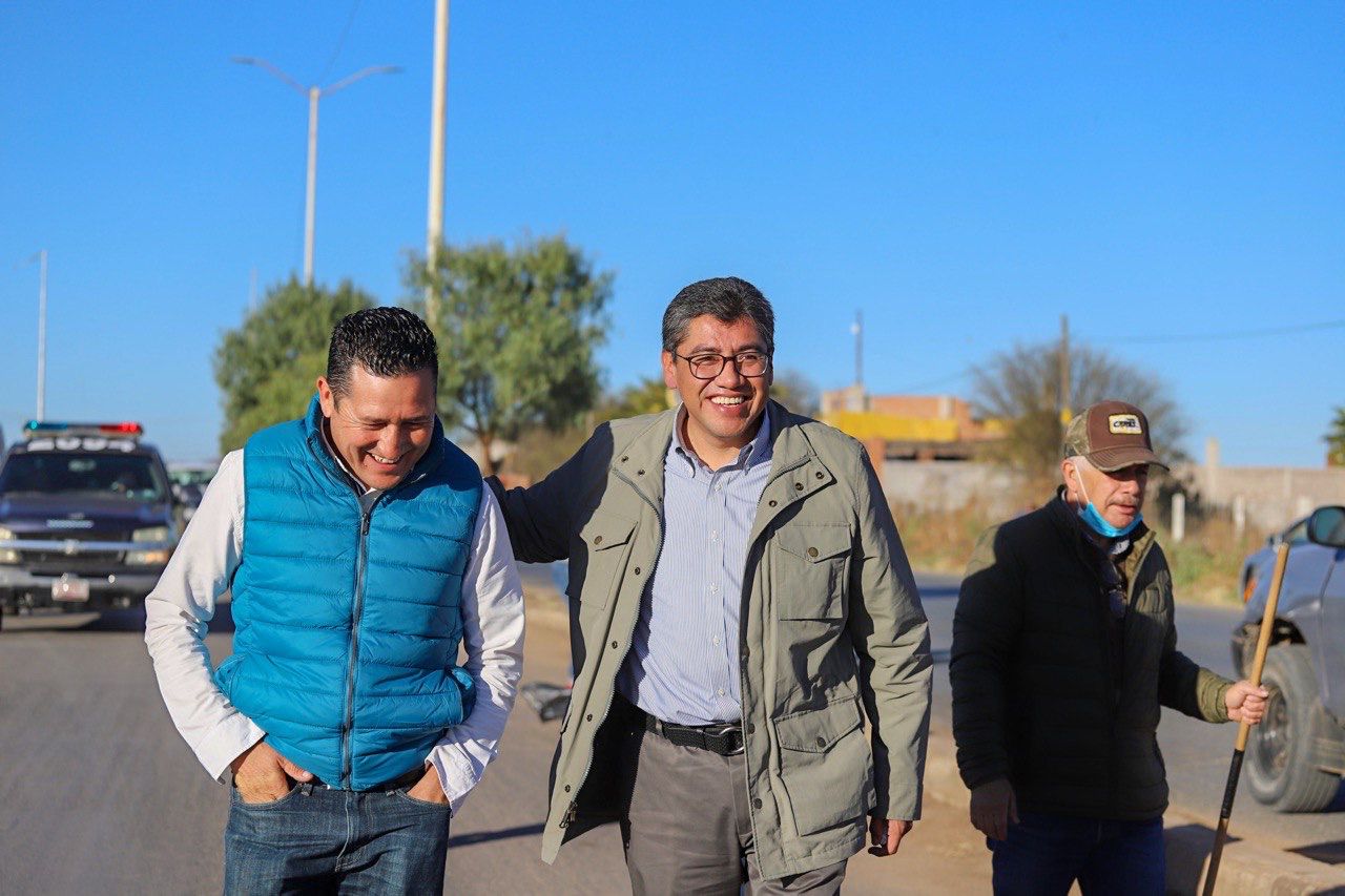 CON BRIGADA DE LIMPIEZA INTERVIENEN LA CARRETERA A LA ESTACIÓN SAN JOSÉ