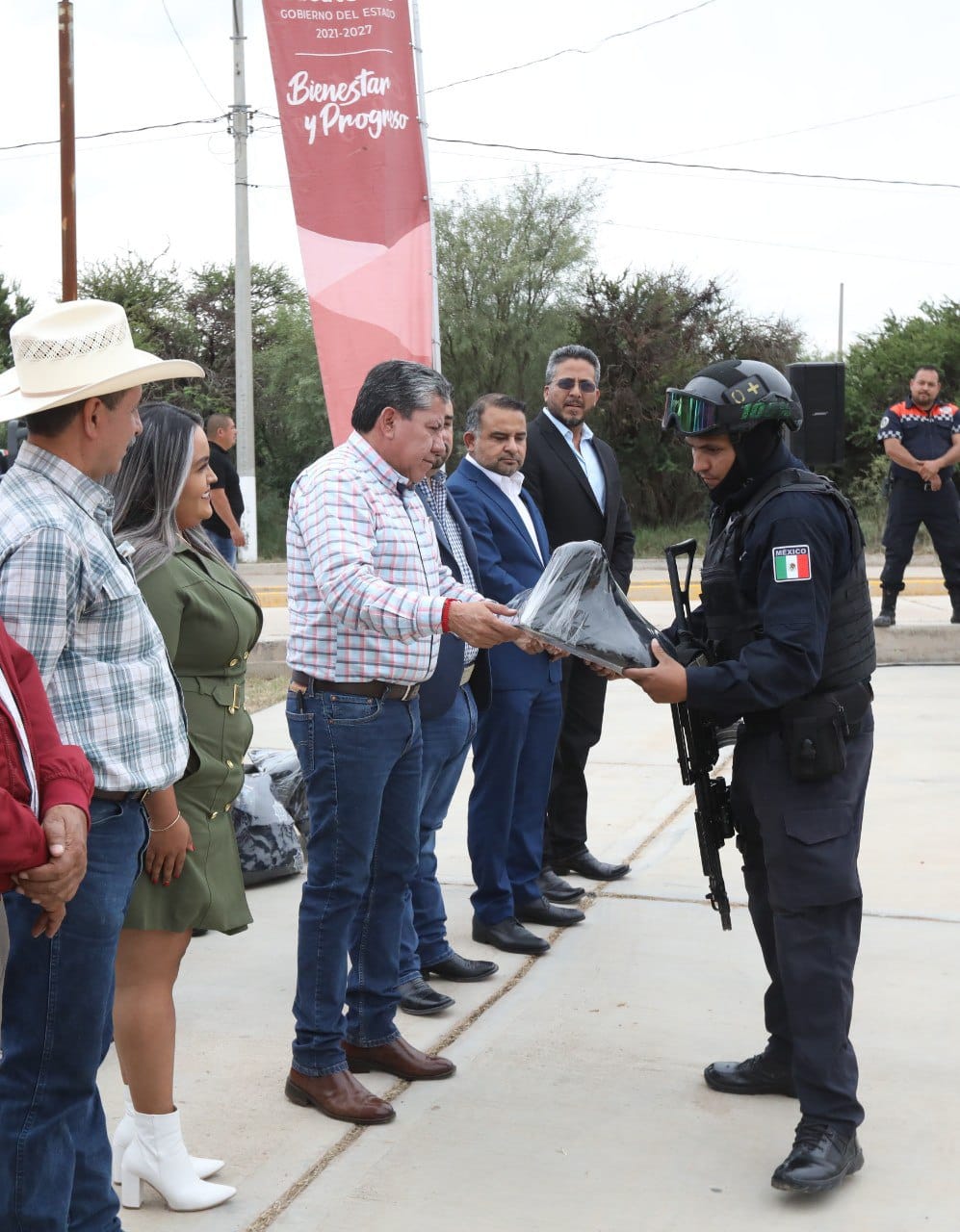 Equipa Gobernador David Monreal a las policías municipales de la región oeste y noreste de Zacatecas