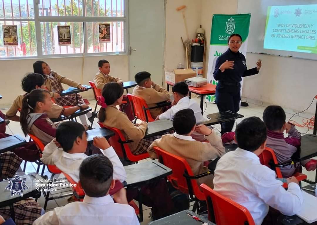 AVANZA EL PROGRAMA “JUVENTUD SEGURA” EN INSTITUCIONES EDUCATIVAS DE LA CAPITAL