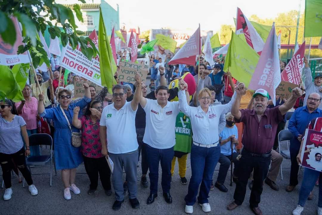 SE REUNE JORGE MIRANDA CON HABITANTES DE LOS POLÍGONOS 16 Y 17 DE LA CAPITAL