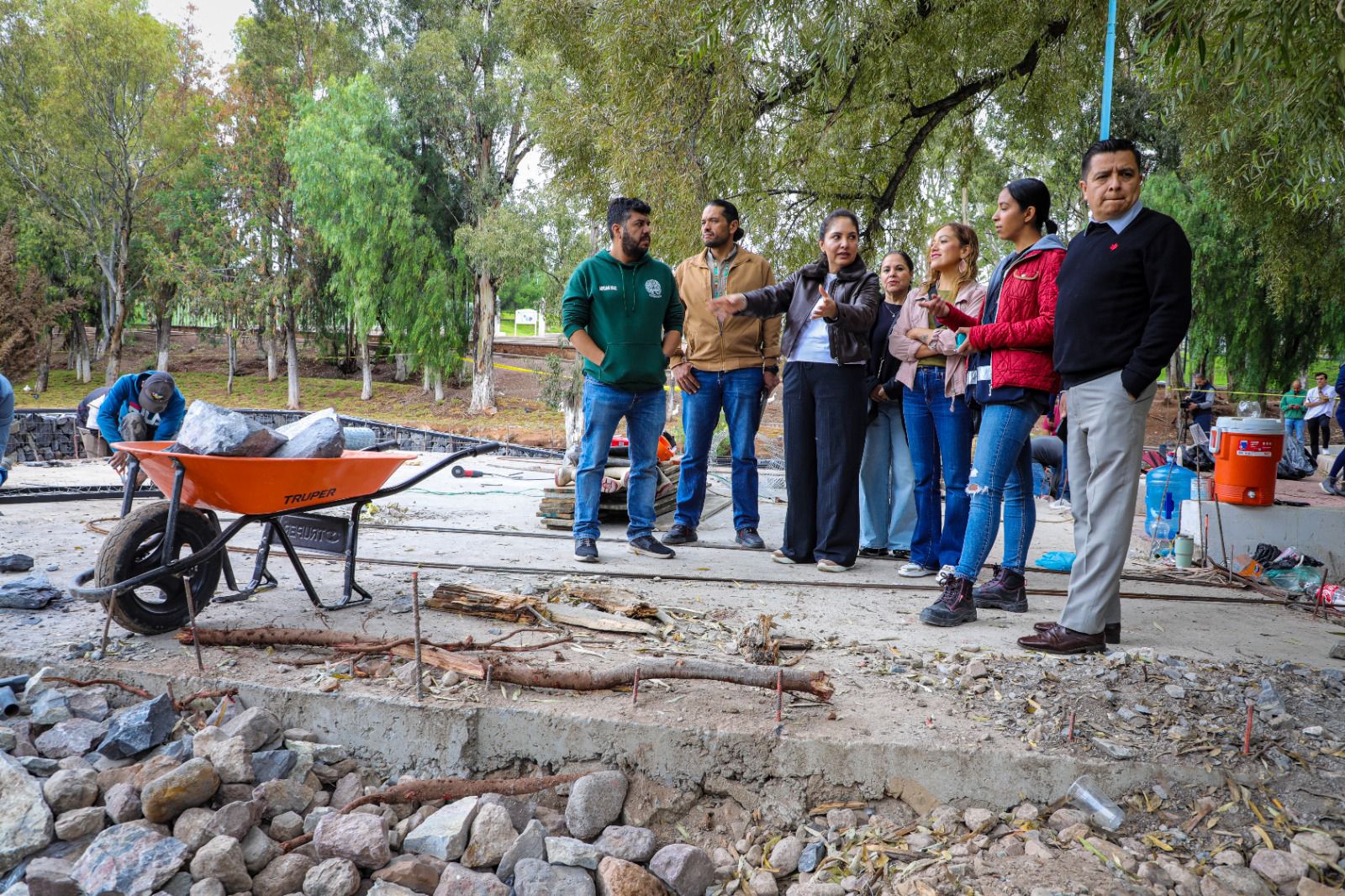 Supervisa Sara Hernández de Monreal trabajos de rehabilitación en el Parque Recreativo La Encantada