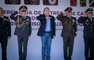 Gobernador David Monreal acompaña a jóvenes zacatecanos a recibir su cartilla de culminación del Servicio Militar Nacional