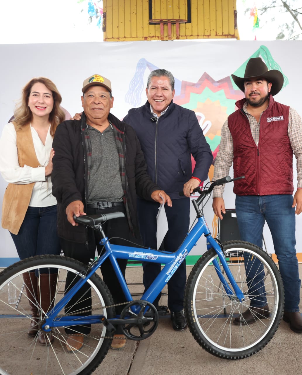 Hemos reconstruido carreteras de los cañones de Tlaltenango y Juchipila para el bienestar social: Gobernador David Monreal